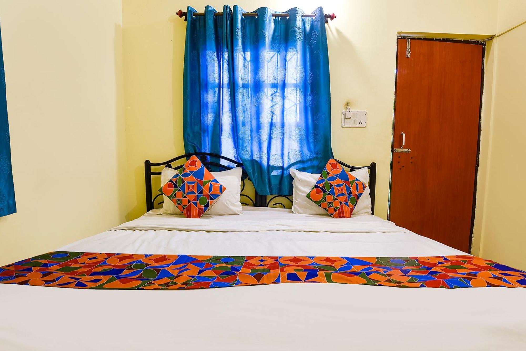 Fabhotel Joaquim Beachside Resort - Nr Tito'S Lane, Baga Beach Buitenkant foto