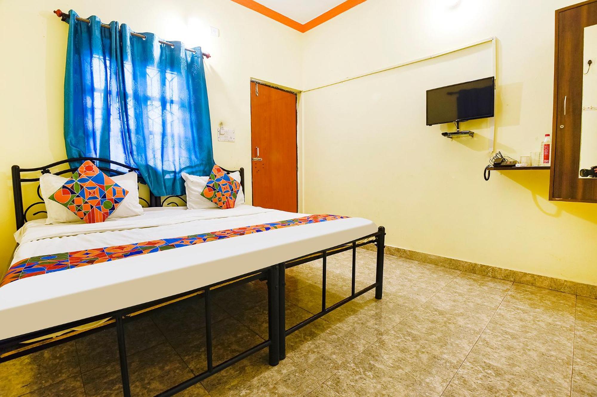 Fabhotel Joaquim Beachside Resort - Nr Tito'S Lane, Baga Beach Buitenkant foto